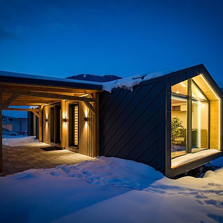 Chalet Stuhleckblick-Ferienhaus Direkt An Der Piste Und Mit Eigener Sauna シュピタール・アム・ゼンメリング エクステリア 写真