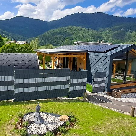 Chalet Stuhleckblick-Ferienhaus Direkt An Der Piste Und Mit Eigener Sauna シュピタール・アム・ゼンメリング エクステリア 写真